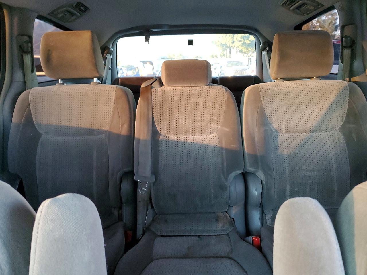 2008 TOYOTA SIENNA LE 8-PASSENGER photo 10