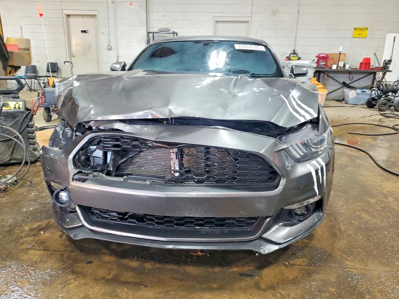 2016 FORD MUSTANG photo 5