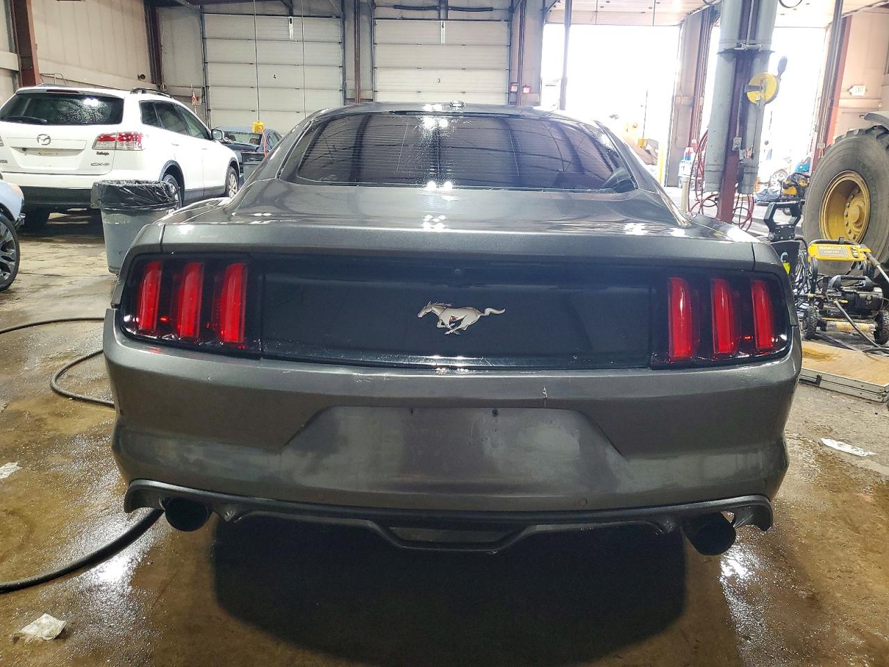 2016 FORD MUSTANG photo 6