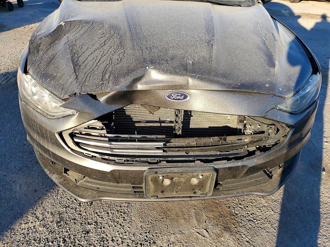 2017 FORD FUSION SE photo 21
