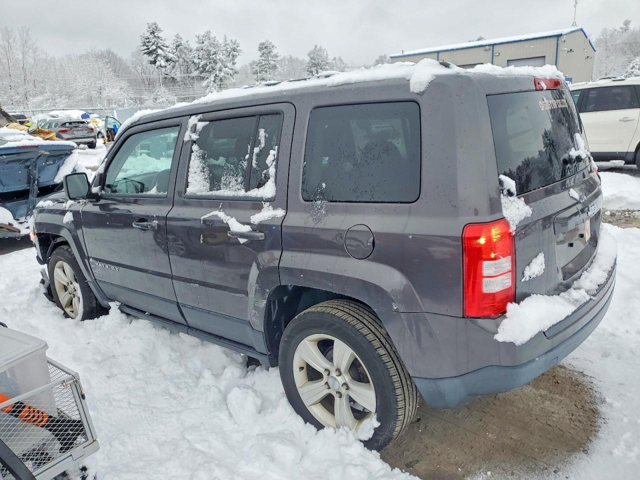 2015 JEEP PATRIOT LATITUDE photo 2