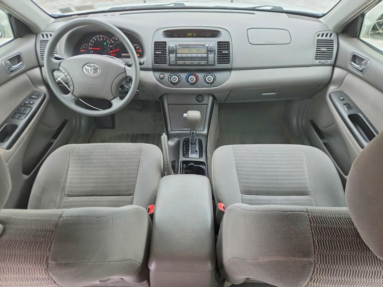 2005 TOYOTA CAMRY LE photo 8