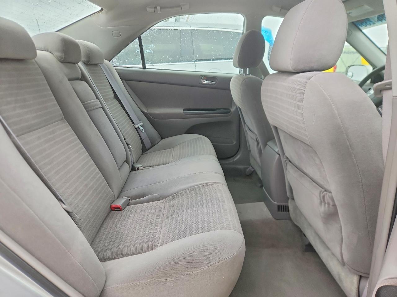 2005 TOYOTA CAMRY LE photo 10