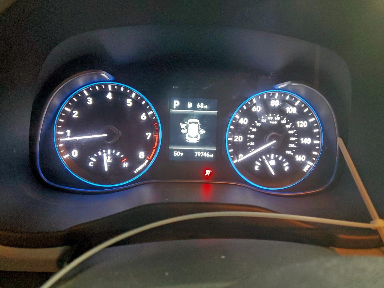 2020 HYUNDAI KONA SE photo 9