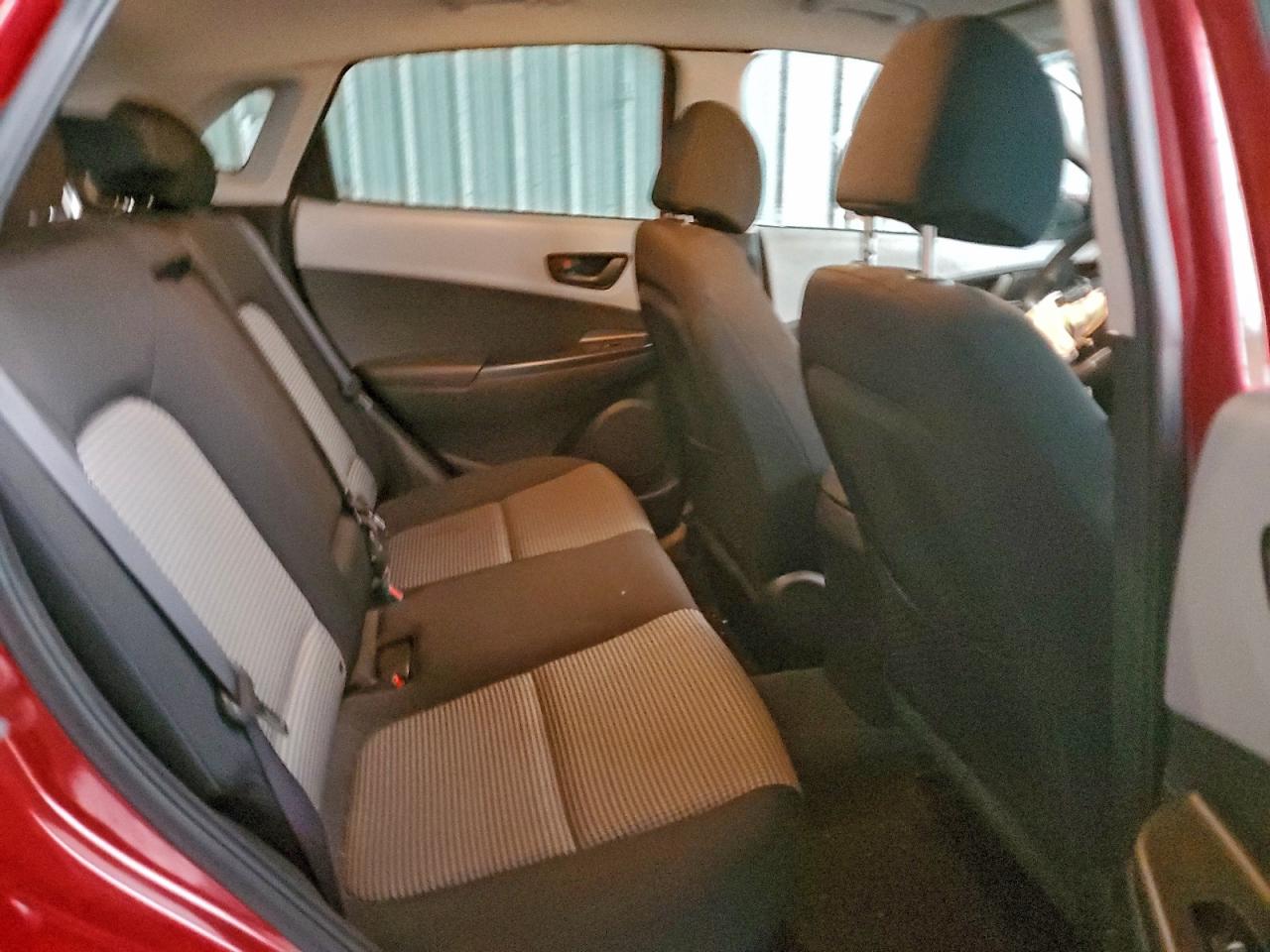 2020 HYUNDAI KONA SE photo 10