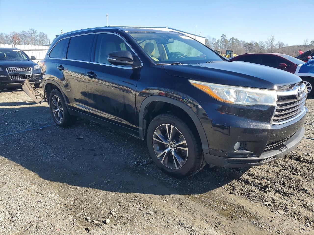 2016 TOYOTA HIGHLANDER XLE photo 4