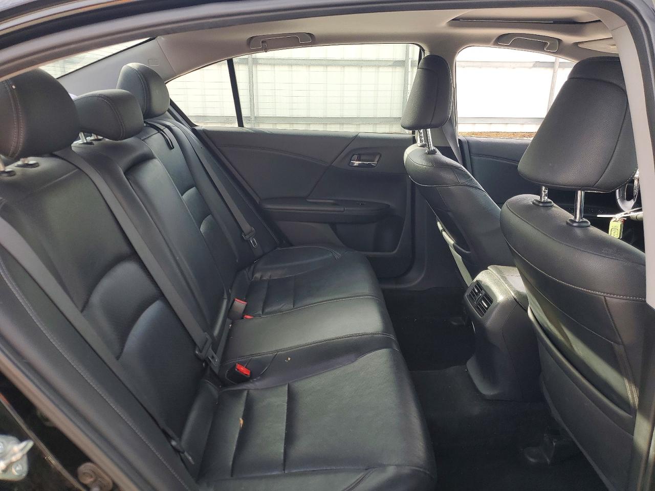 2017 HONDA ACCORD EXL photo 10