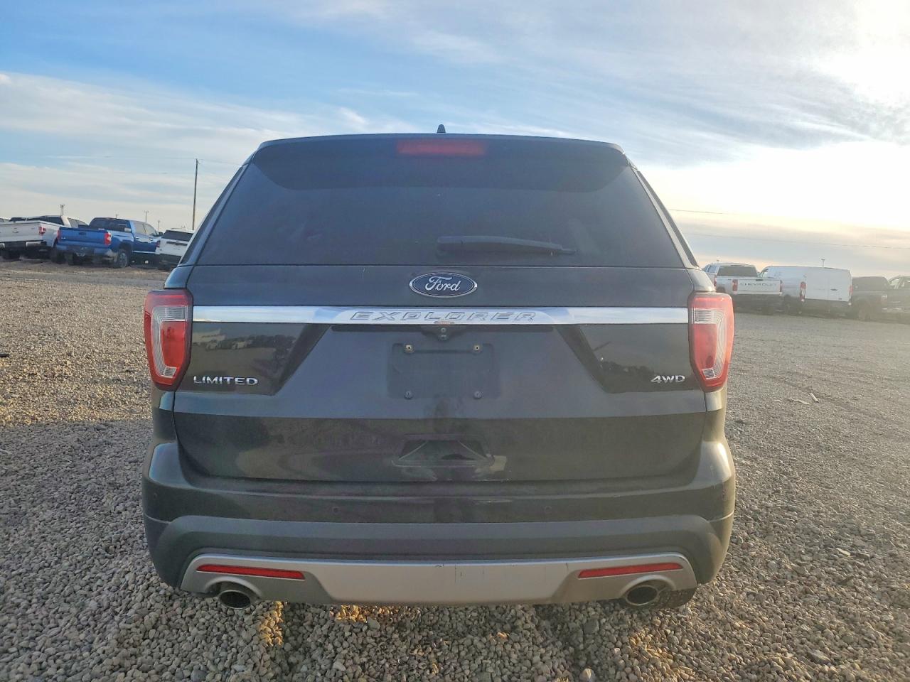 2017 FORD EXPLORER LIMITED photo 6