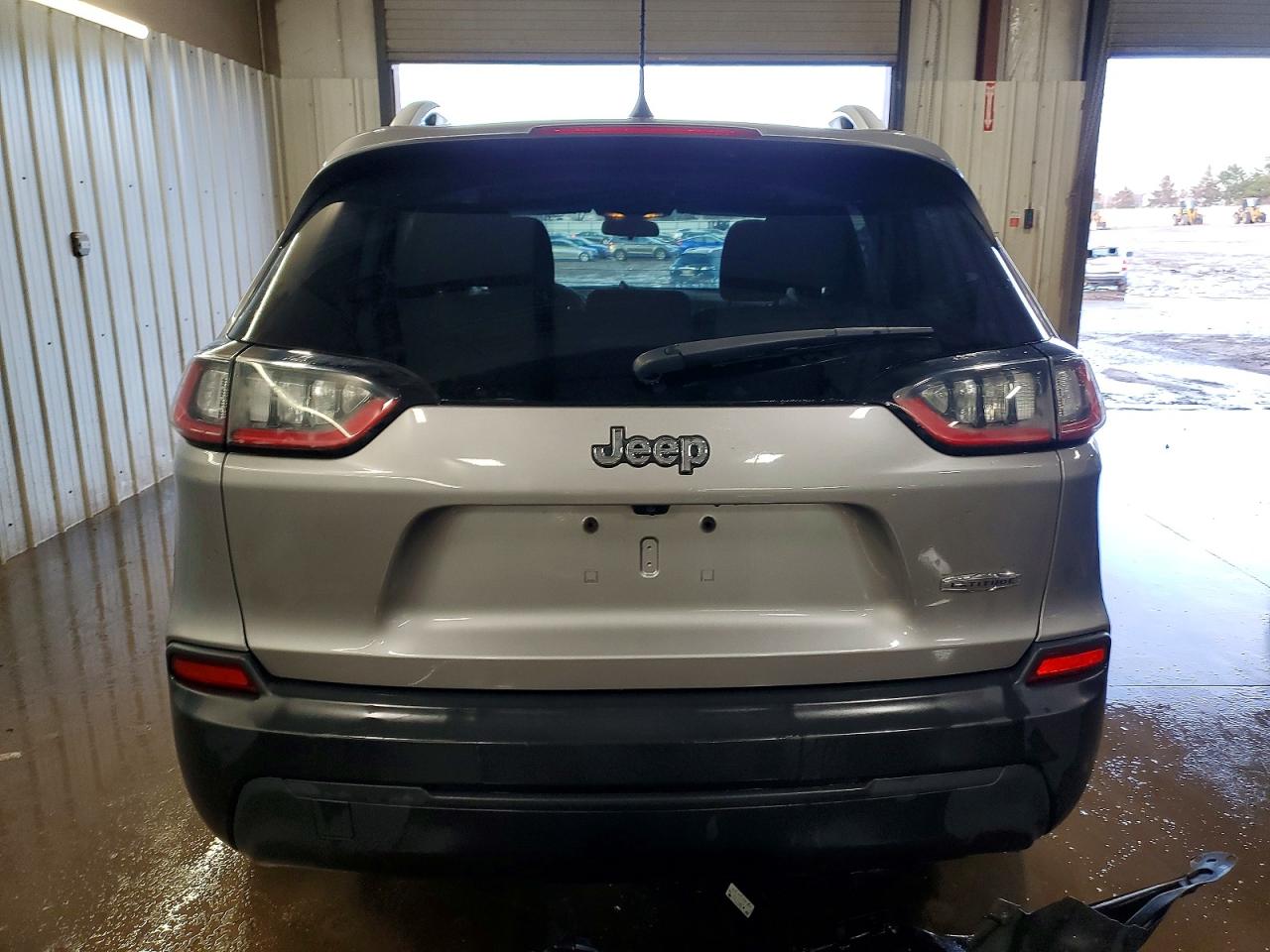 2019 JEEP CHEROKEE LATITUDE photo 11