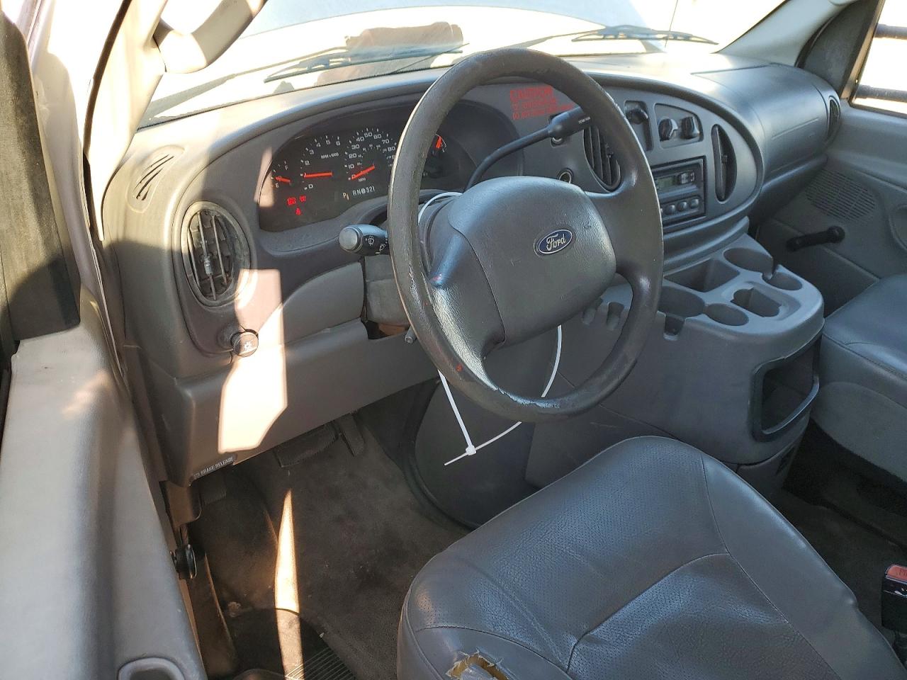 2005 FORD ECONOLINE E350 SUPER DUTY CUTAWAY VAN photo 8