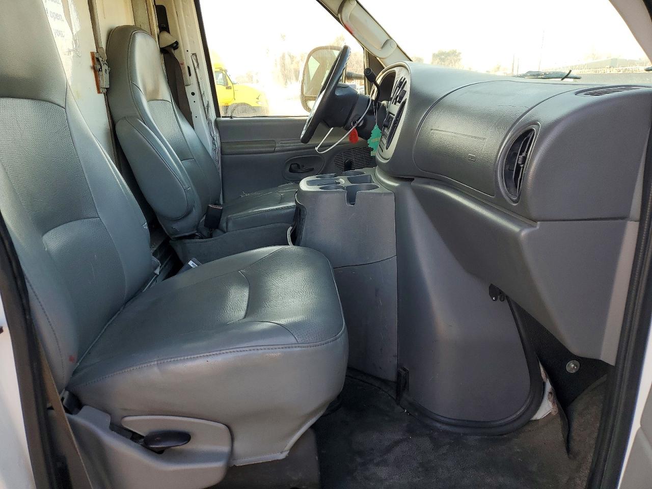 2005 FORD ECONOLINE E350 SUPER DUTY CUTAWAY VAN photo 10