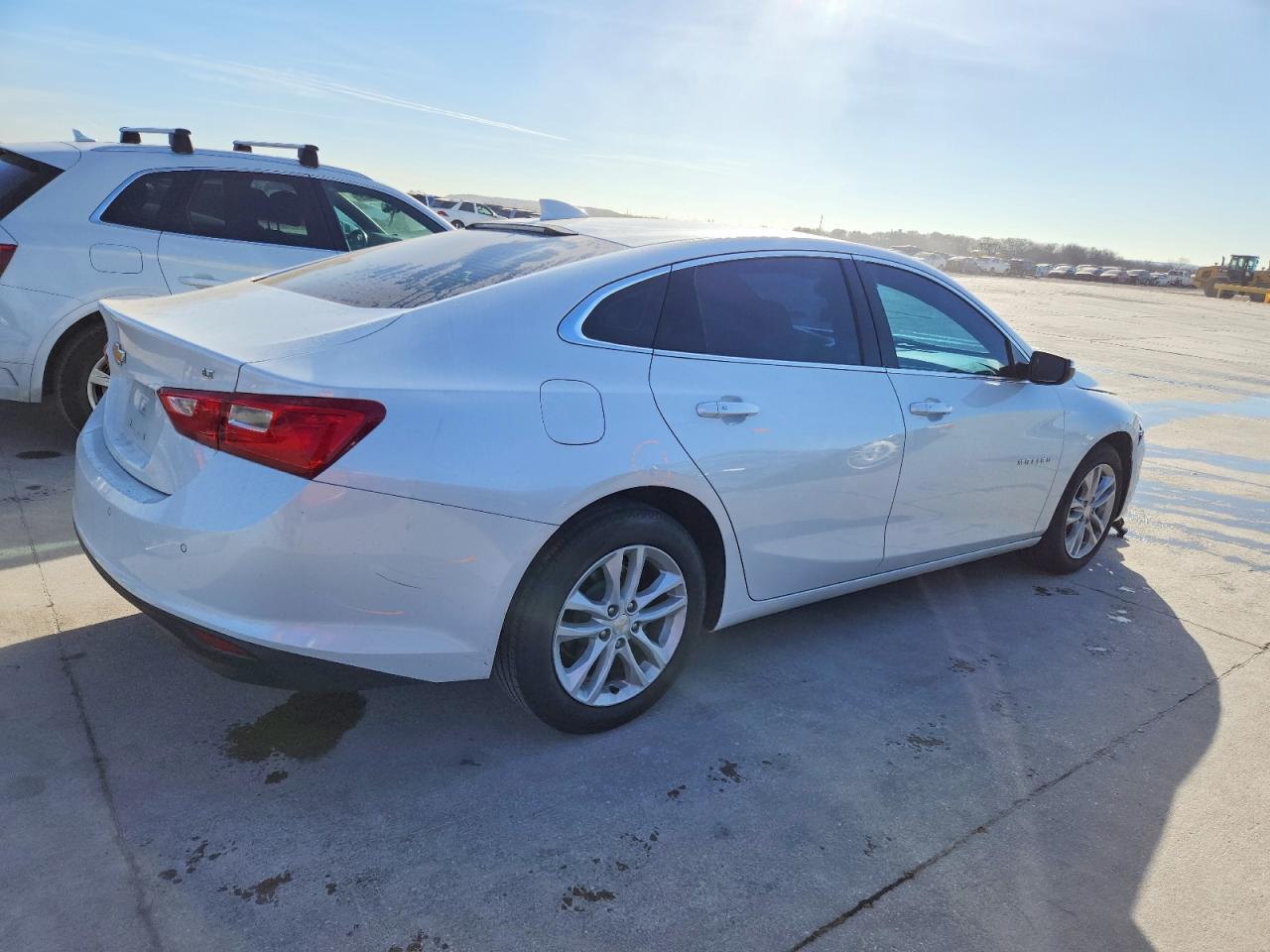 2018 CHEVROLET MALIBU LT photo 3