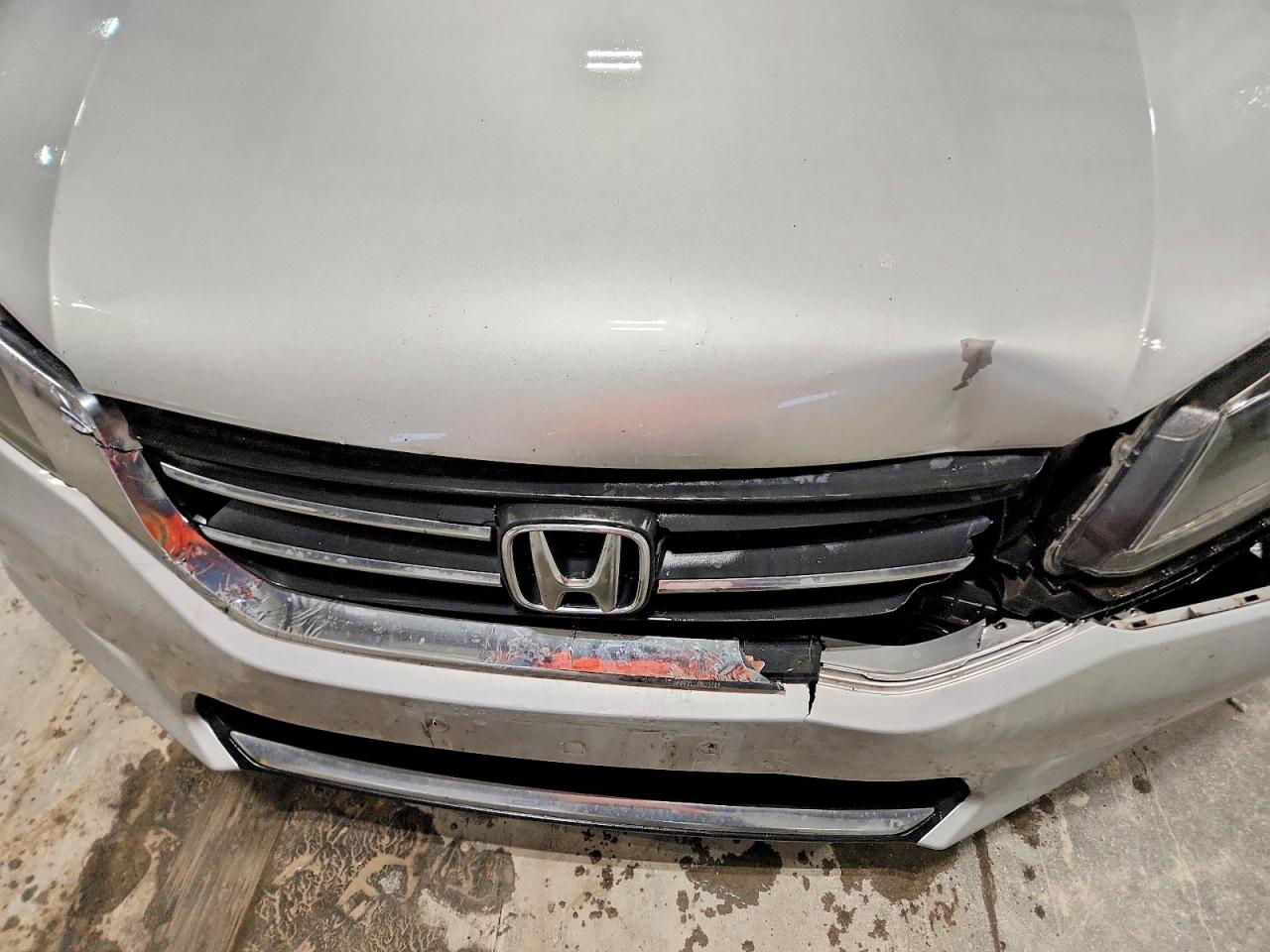 2013 HONDA ACCORD LX photo 11