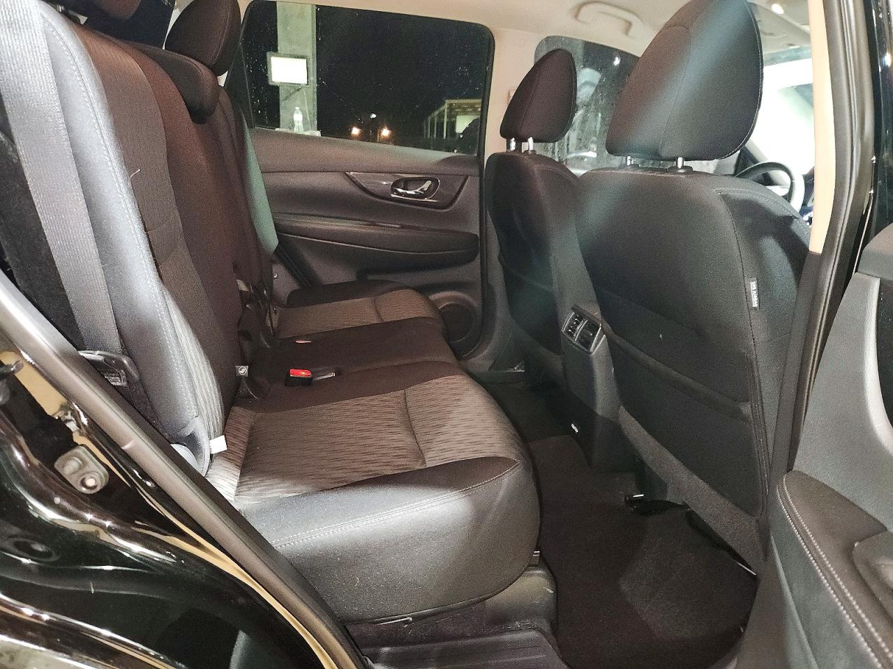 2018 NISSAN ROGUE S photo 9