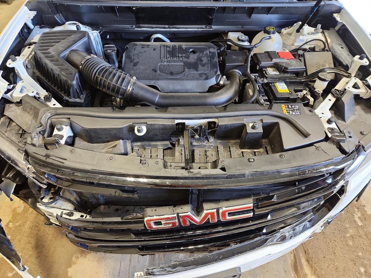 2023 GMC ACADIA SLE photo 12