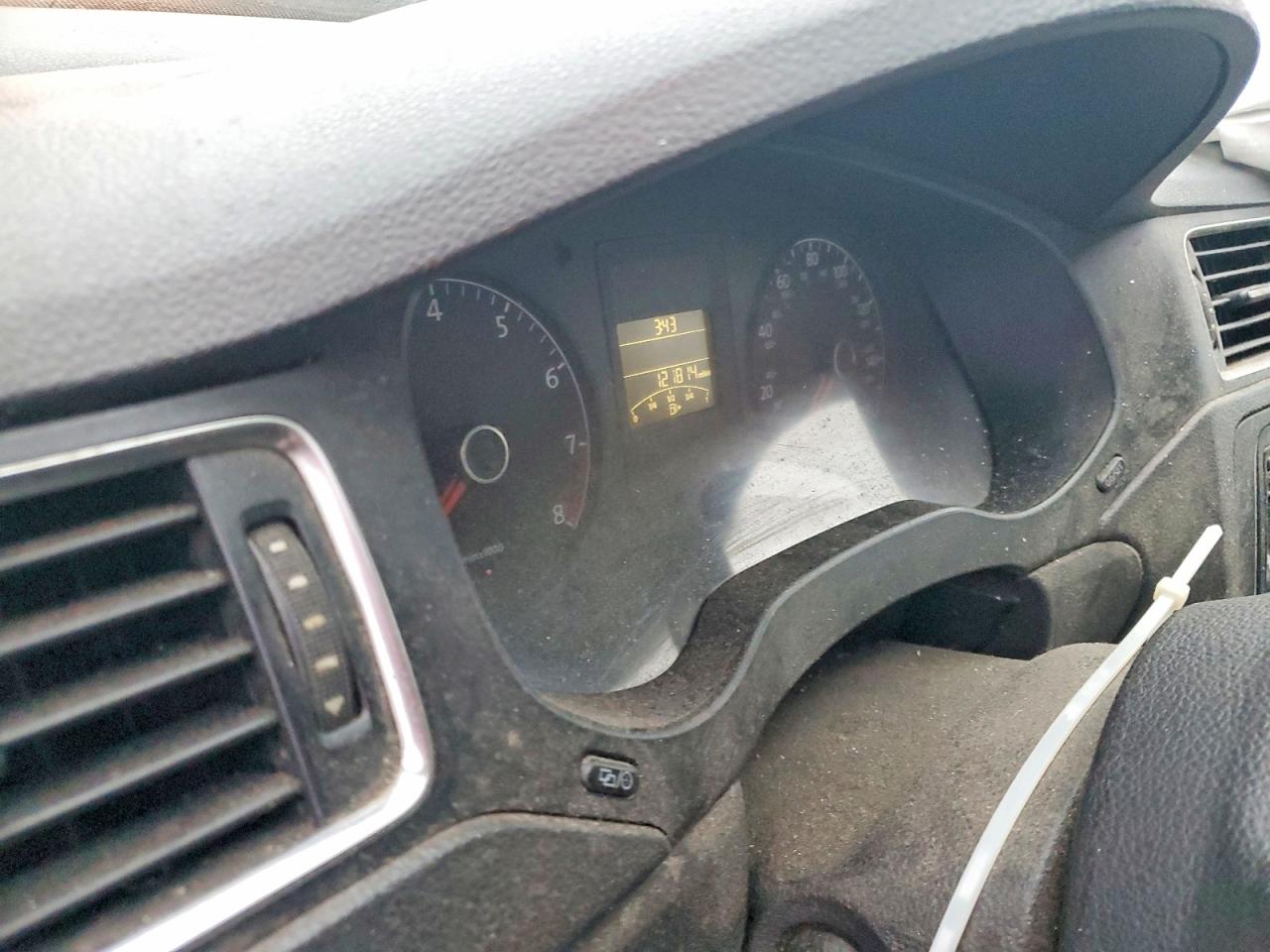 2014 VOLKSWAGEN JETTA BASE photo 9