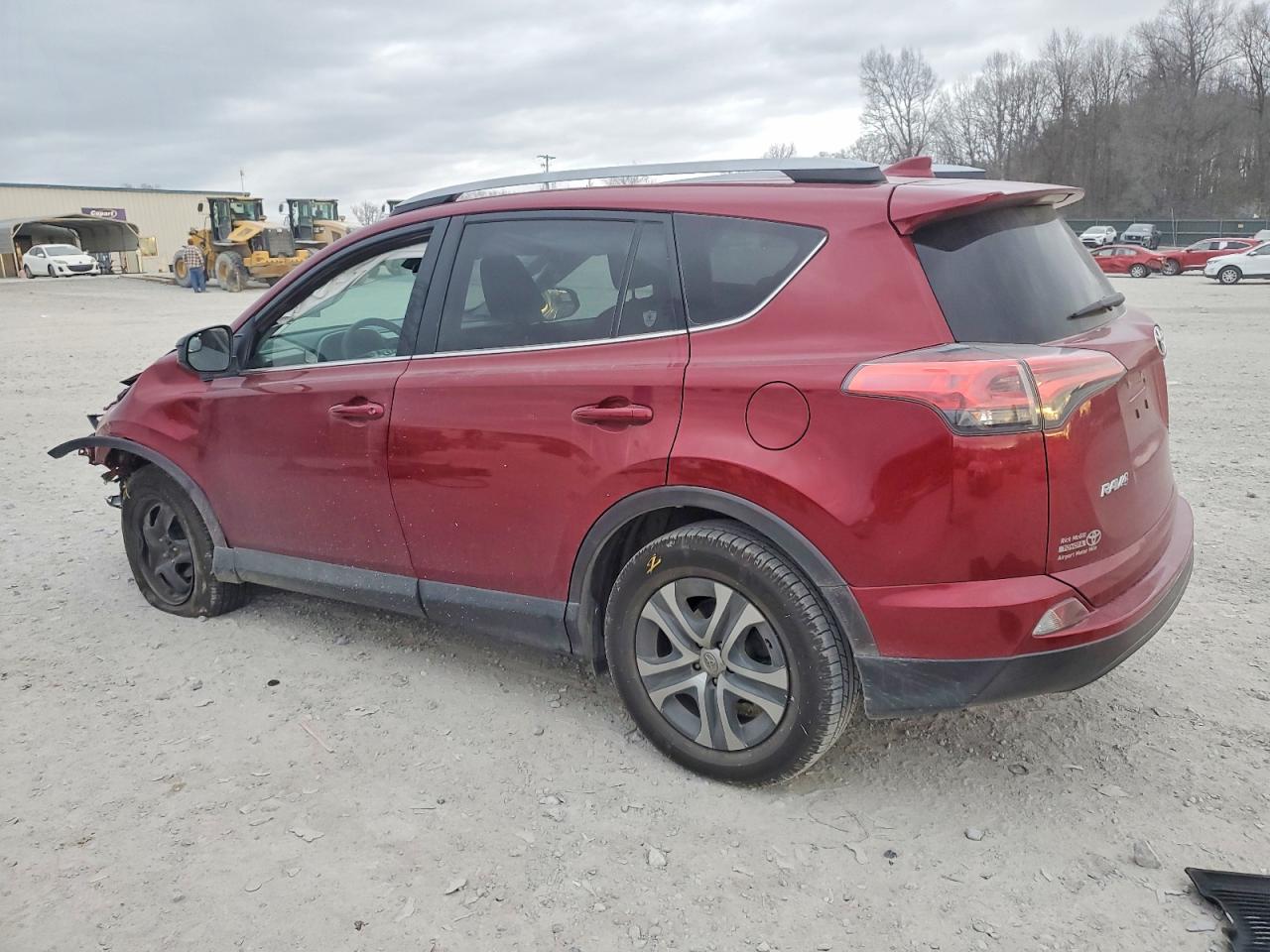 2018 TOYOTA RAV4 LE photo 2