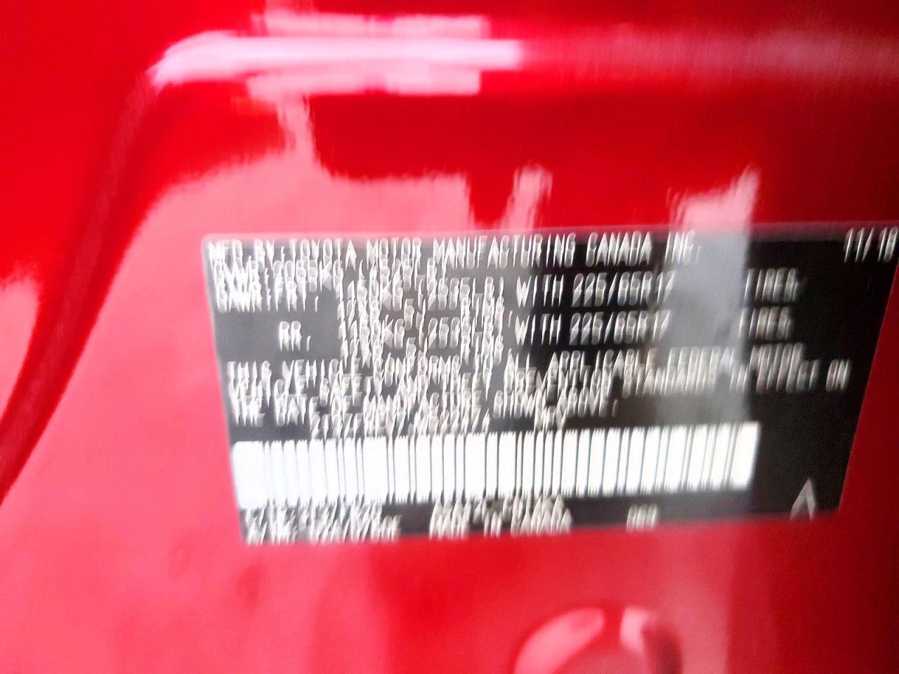 2018 TOYOTA RAV4 LE photo 13