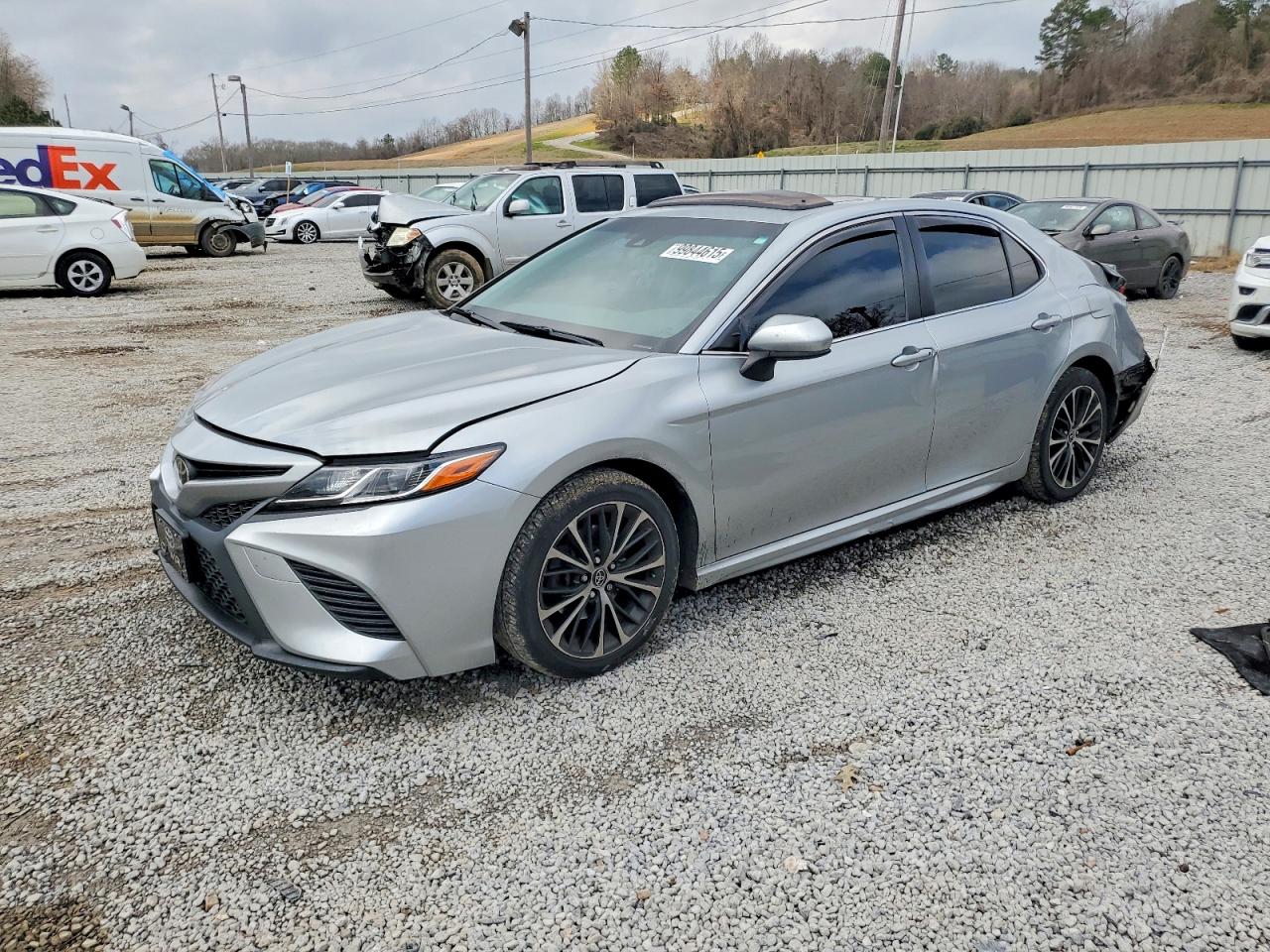 2018 TOYOTA CAMRY