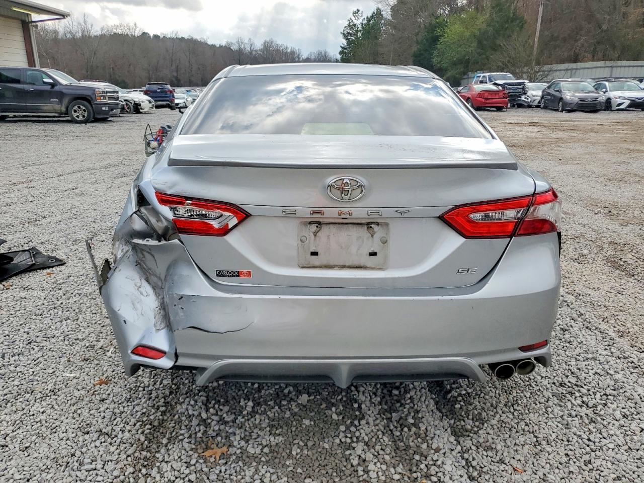 2018 TOYOTA CAMRY L photo 6