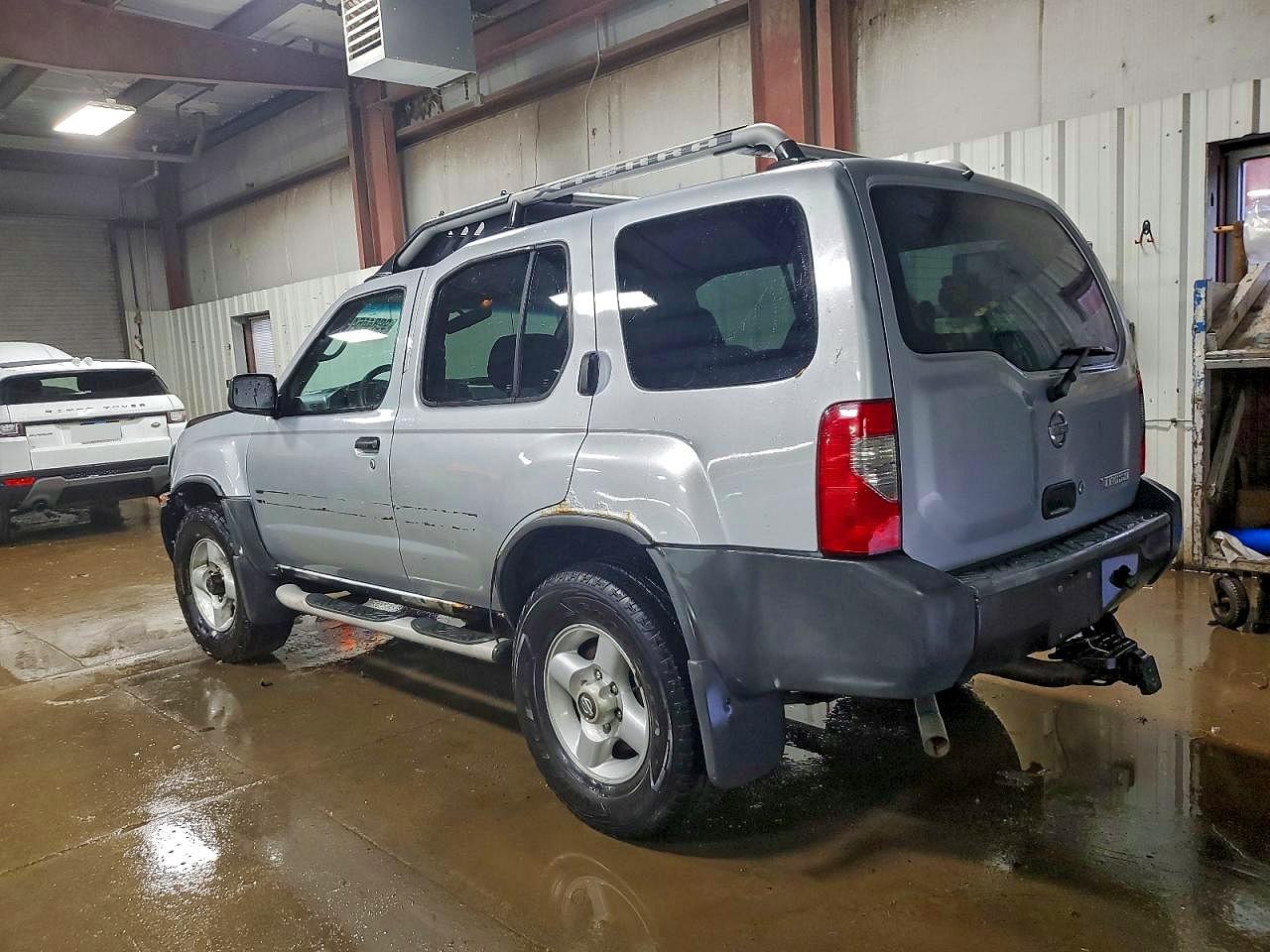 2002 NISSAN XTERRA XE photo 2