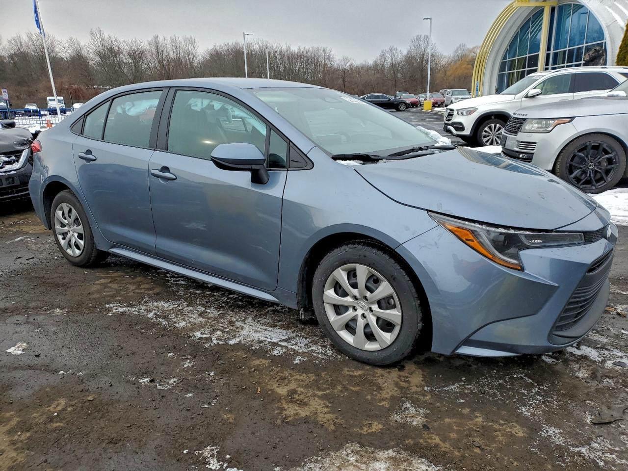 2024 TOYOTA COROLLA LE photo 4