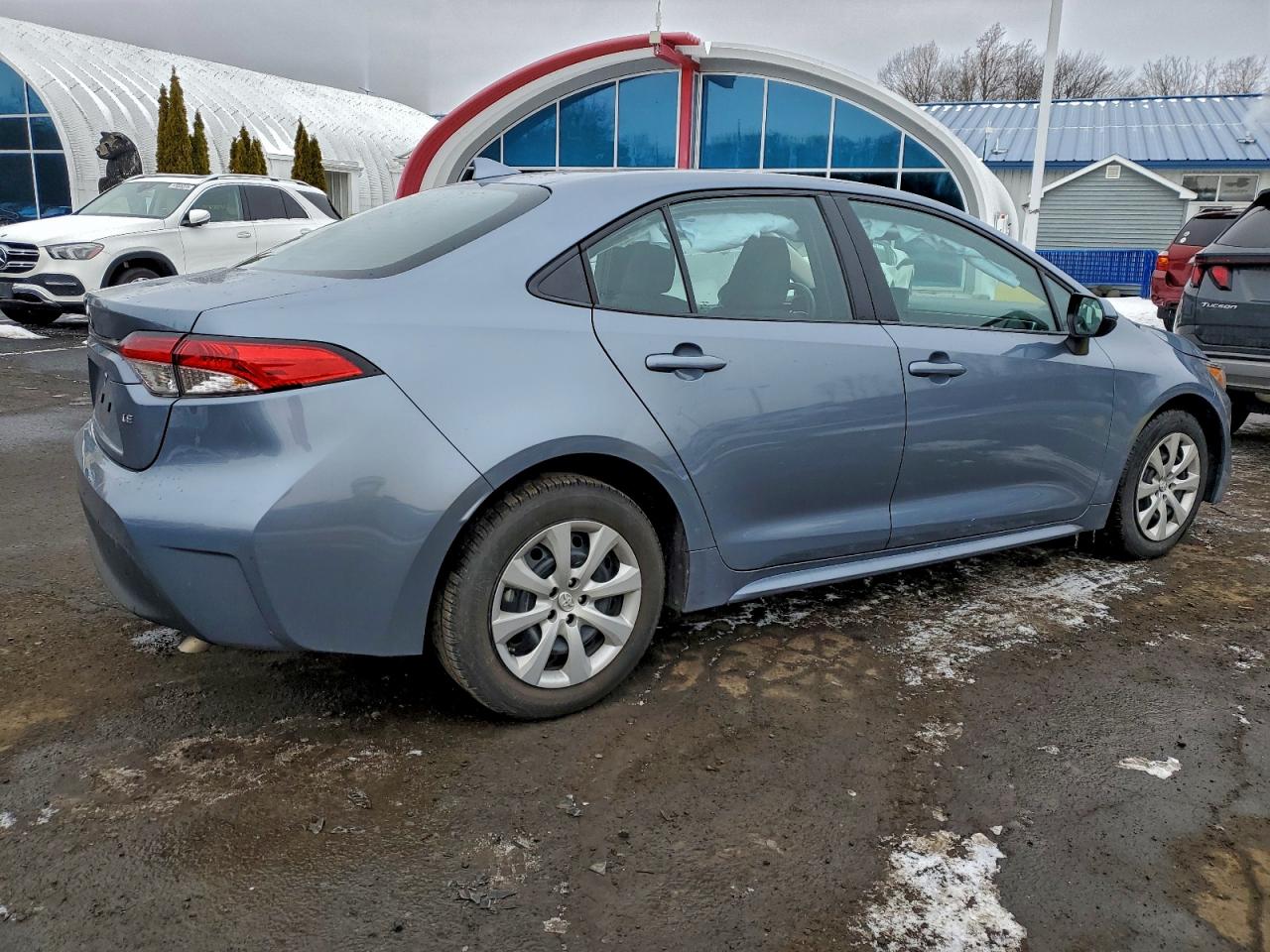 2024 TOYOTA COROLLA LE photo 3