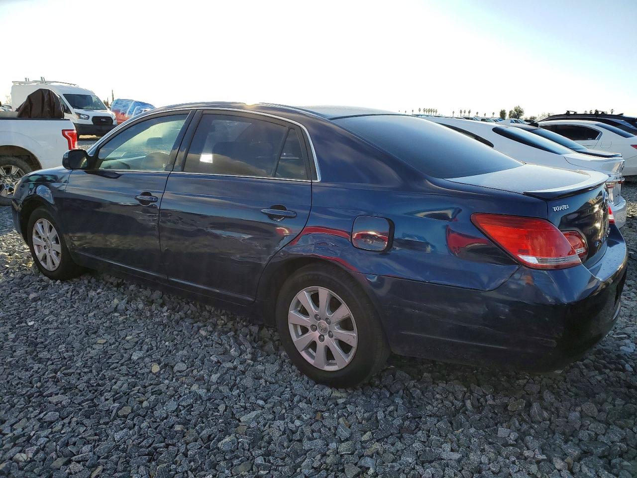 2006 TOYOTA AVALON XL photo 2