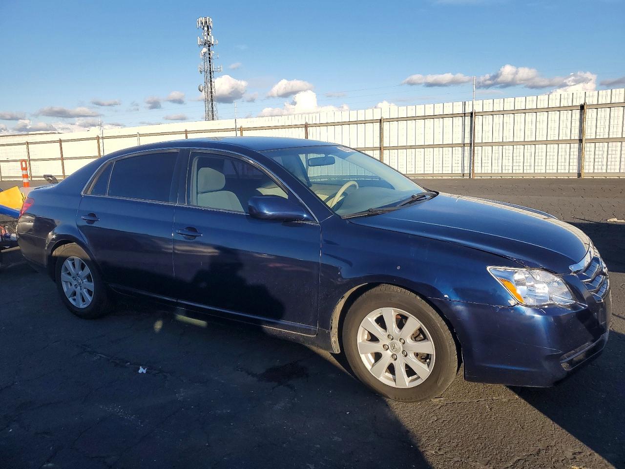 2006 TOYOTA AVALON XL photo 4