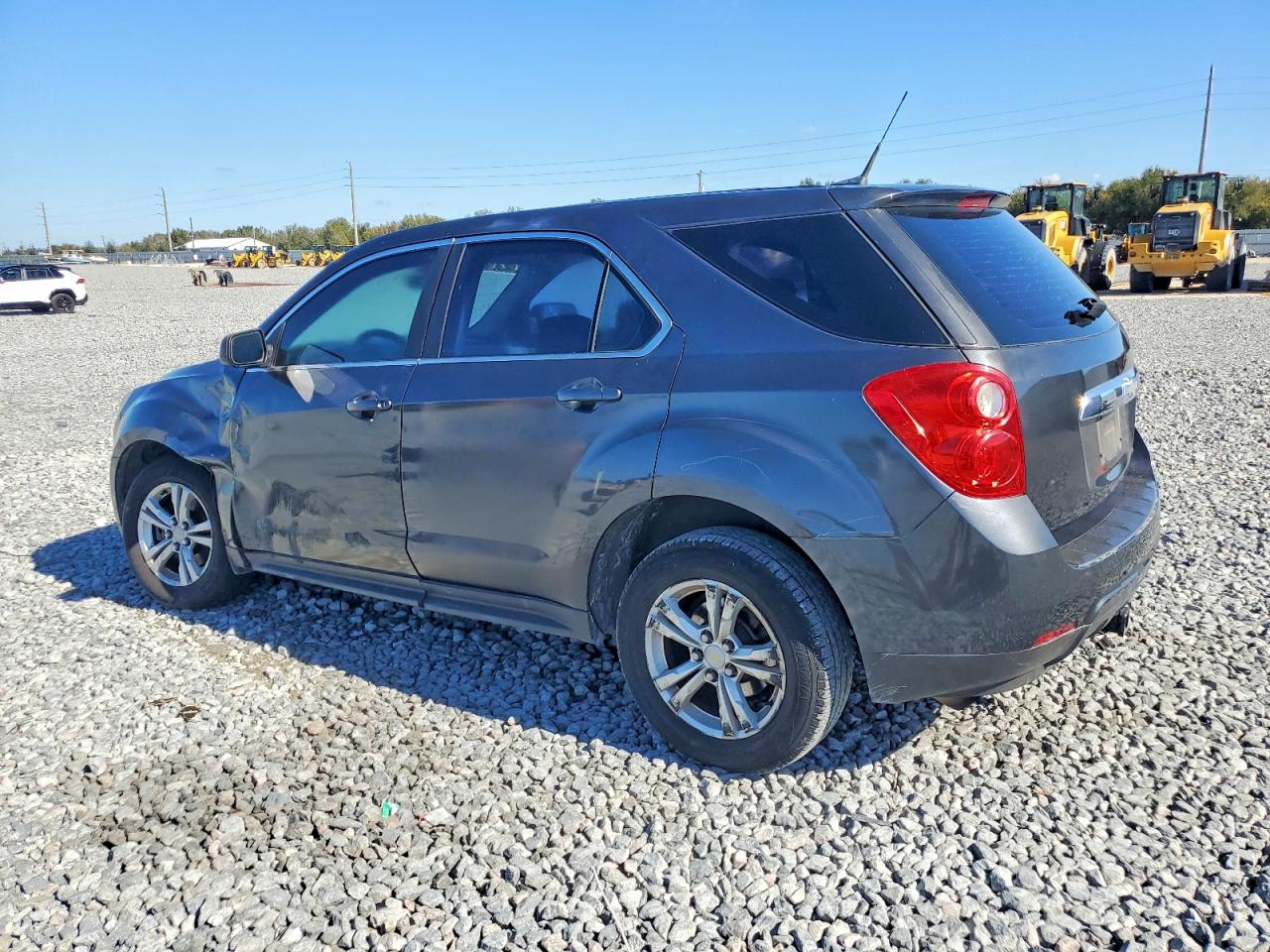 2010 CHEVROLET EQUINOX LS photo 2