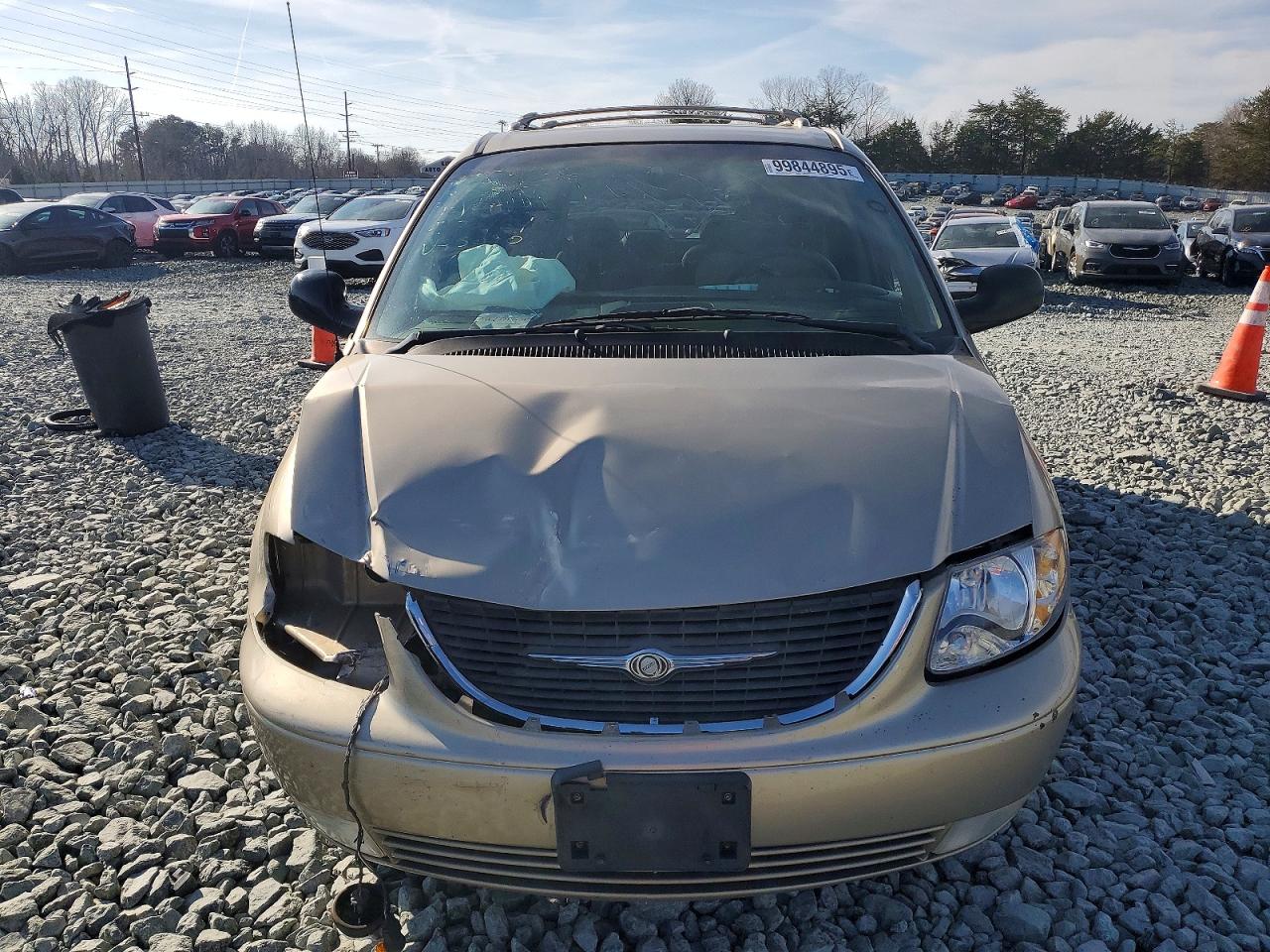 2002 CHRYSLER TOWN & COUNTRY LIMITED photo 5