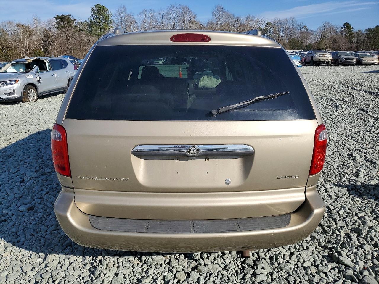 2002 CHRYSLER TOWN & COUNTRY LIMITED photo 6