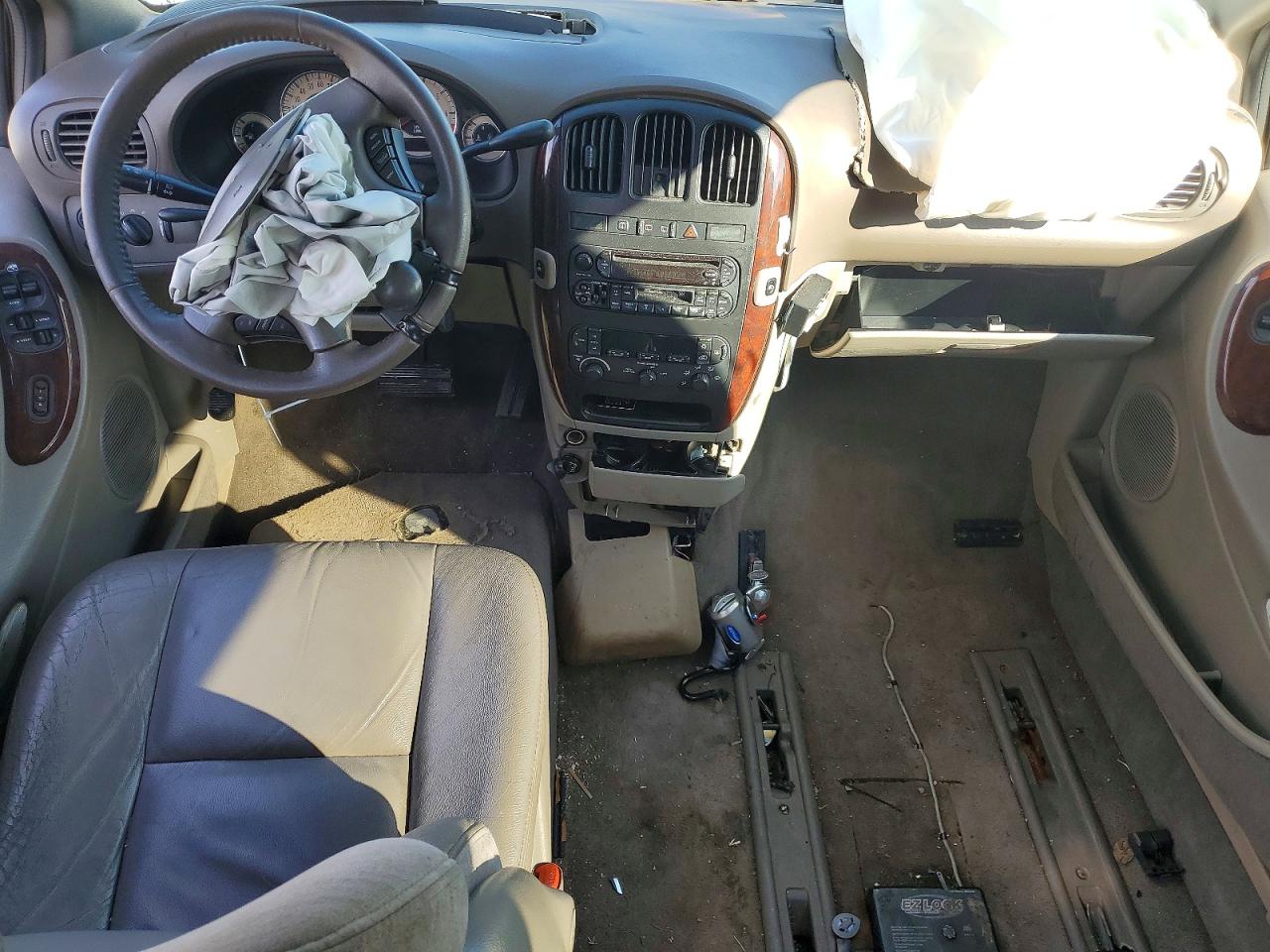 2002 CHRYSLER TOWN & COUNTRY LIMITED photo 8