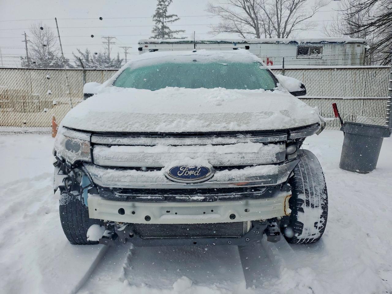 2013 FORD EDGE SE photo 5