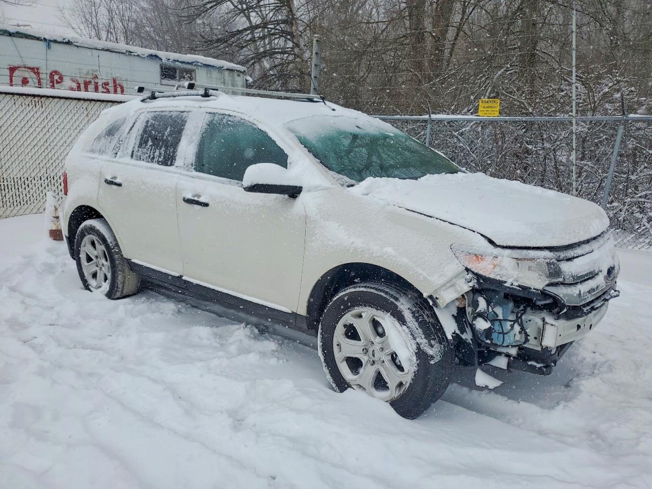 2013 FORD EDGE SE photo 4
