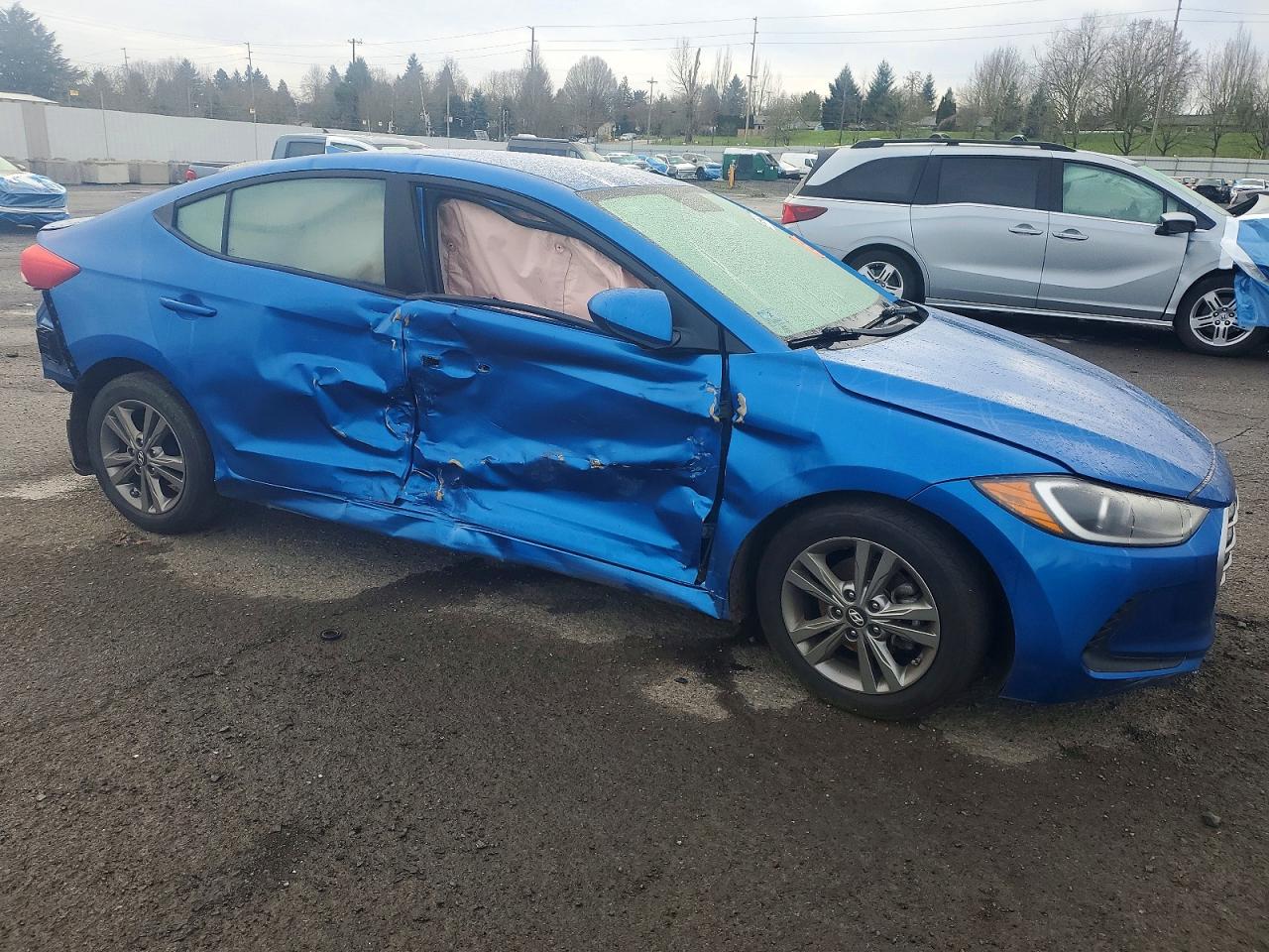 2017 HYUNDAI ELANTRA SE photo 4