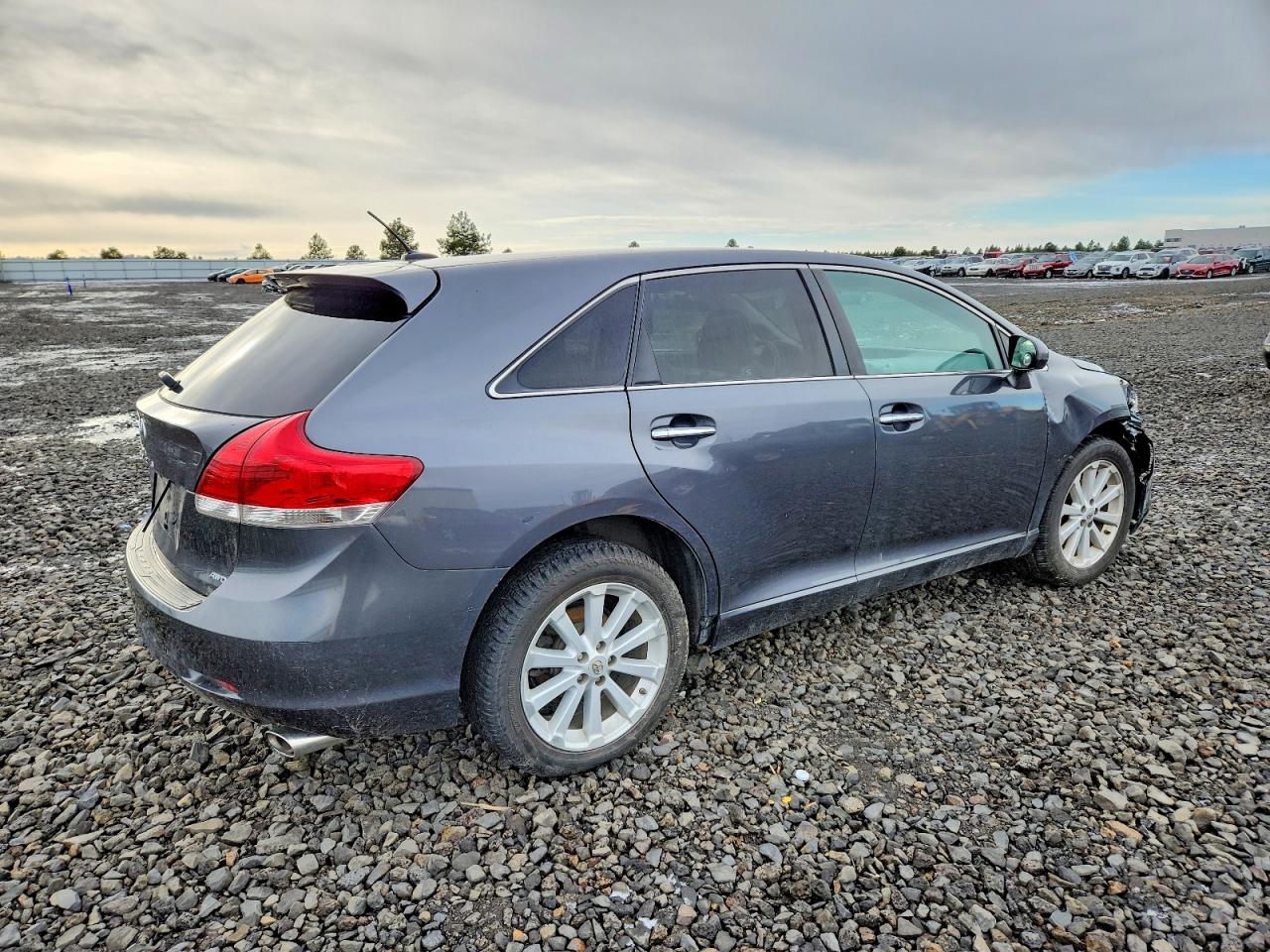 2009 TOYOTA VENZA photo 3