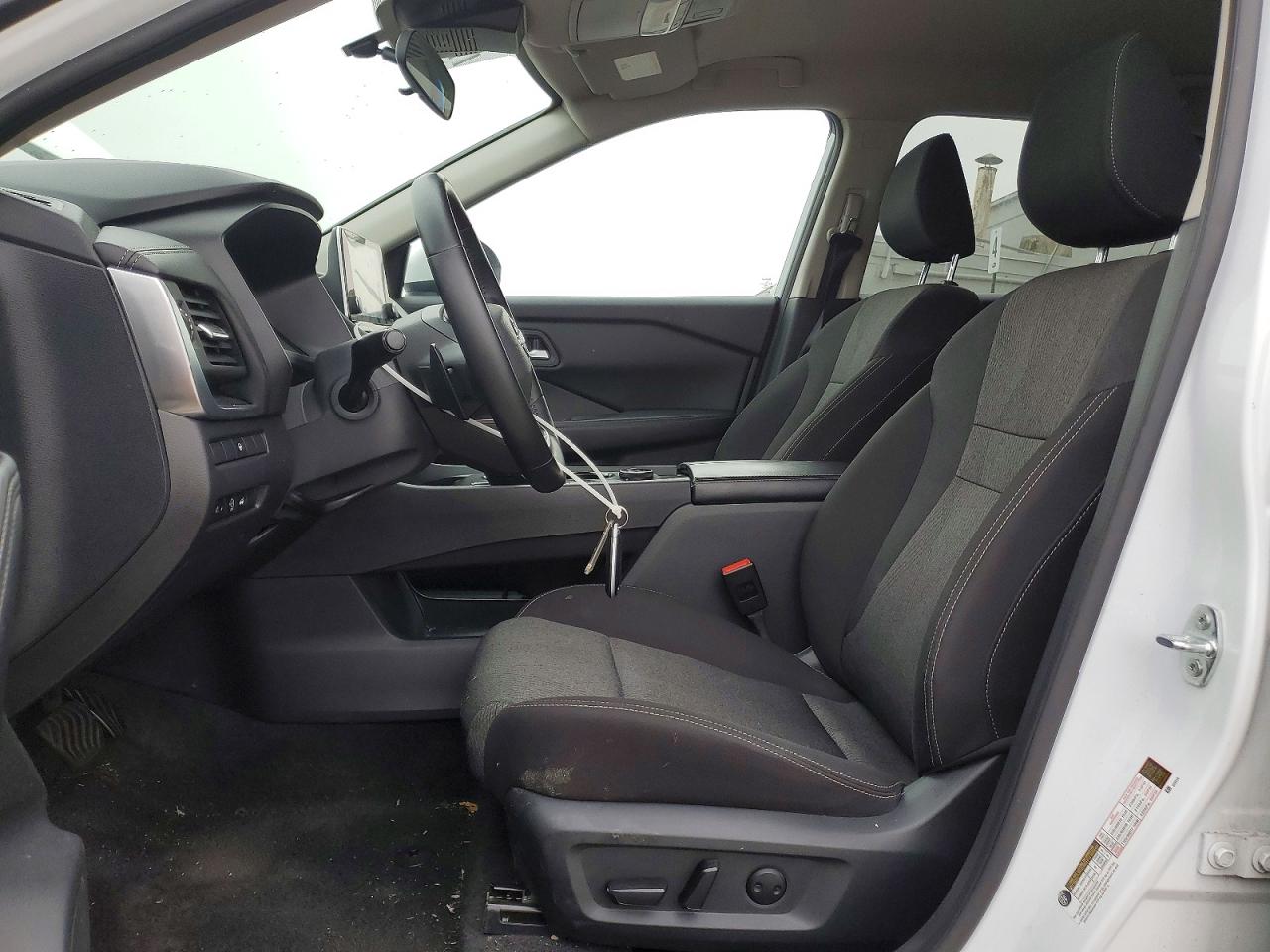 2025 NISSAN ROGUE SV photo 7