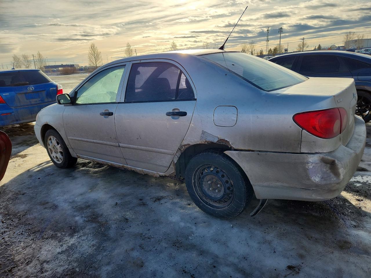 2004 TOYOTA COROLLA CE photo 2