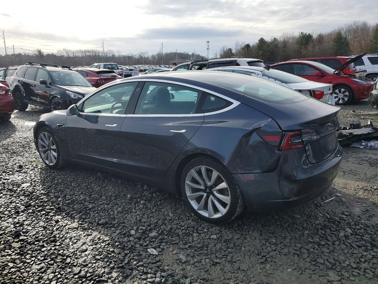 2018 TESLA MODEL 3 photo 2