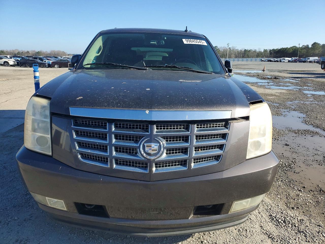 2010 CADILLAC ESCALADE LUXURY photo 5