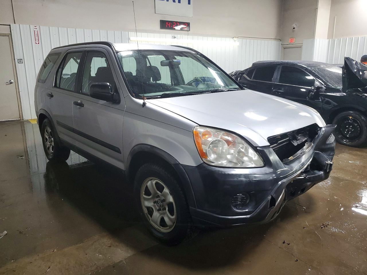 2005 HONDA CR-V LX photo 7