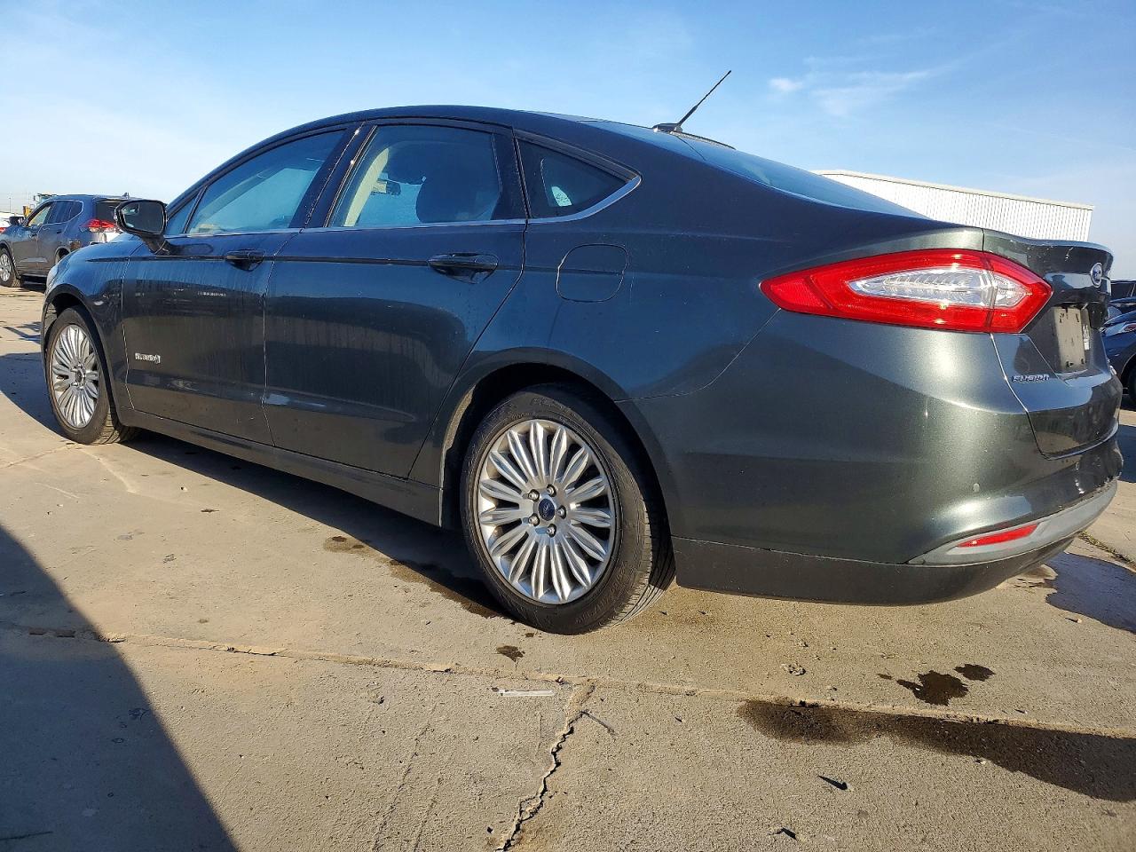 2015 FORD FUSION SE HYBRID photo 2