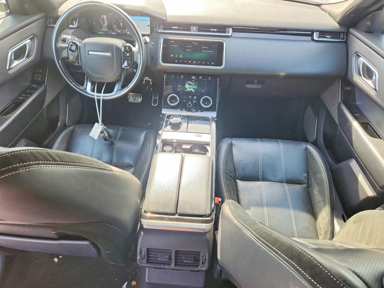 2018 LAND ROVER RANGE ROVER VELAR R-DYNAMIC SE photo 8