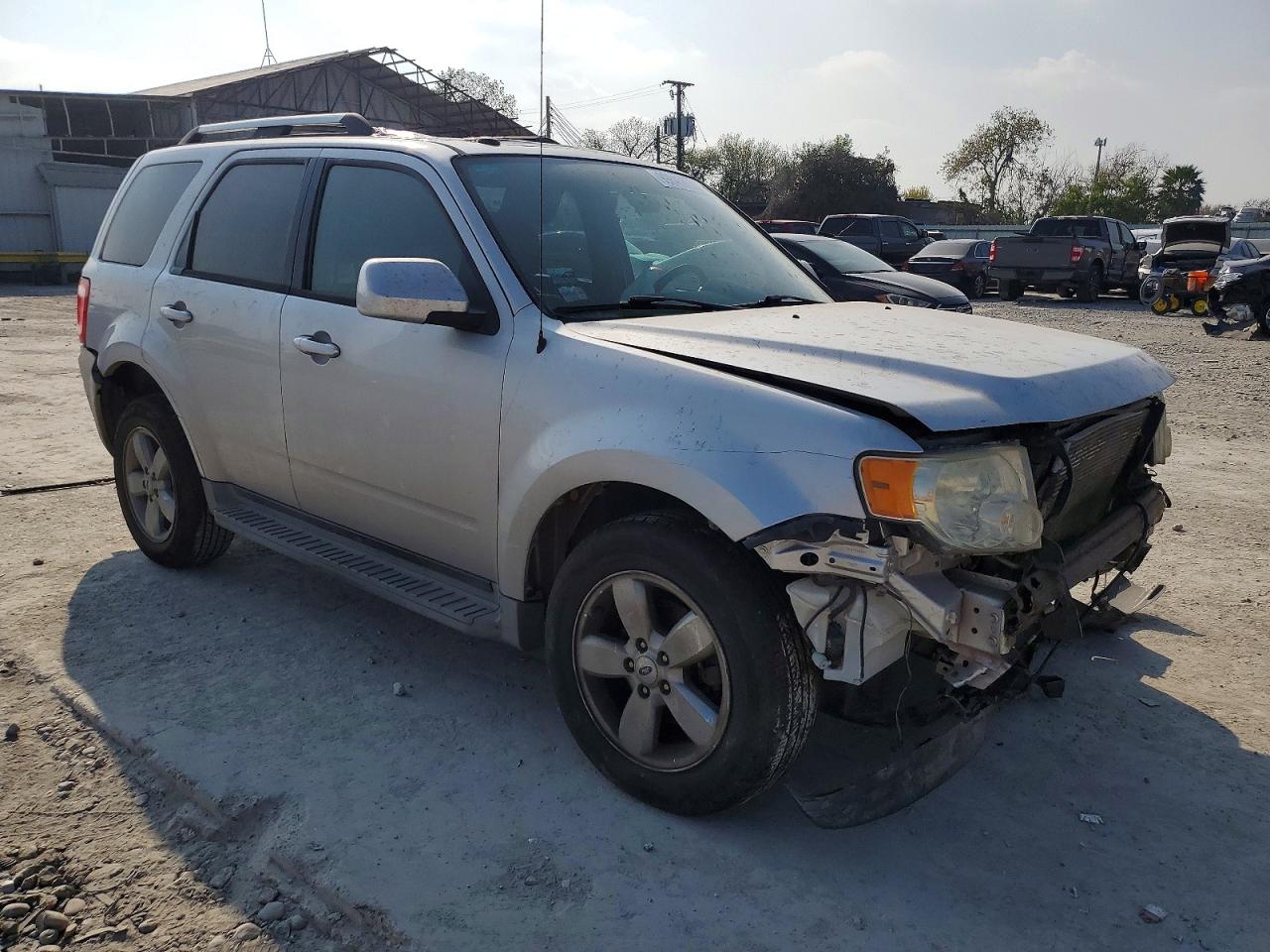 2010 FORD ESCAPE LIMITED photo 4