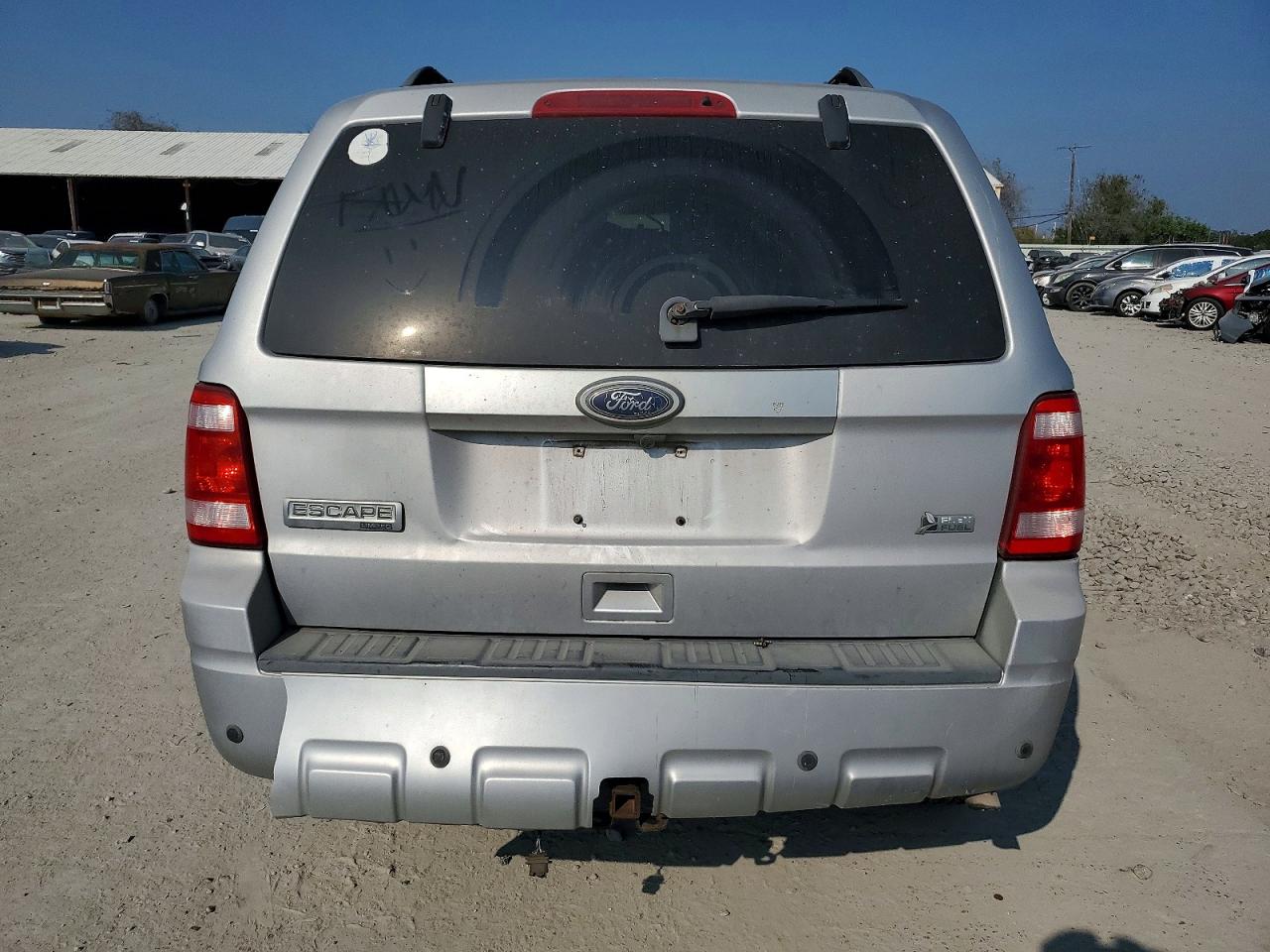 2010 FORD ESCAPE LIMITED photo 6