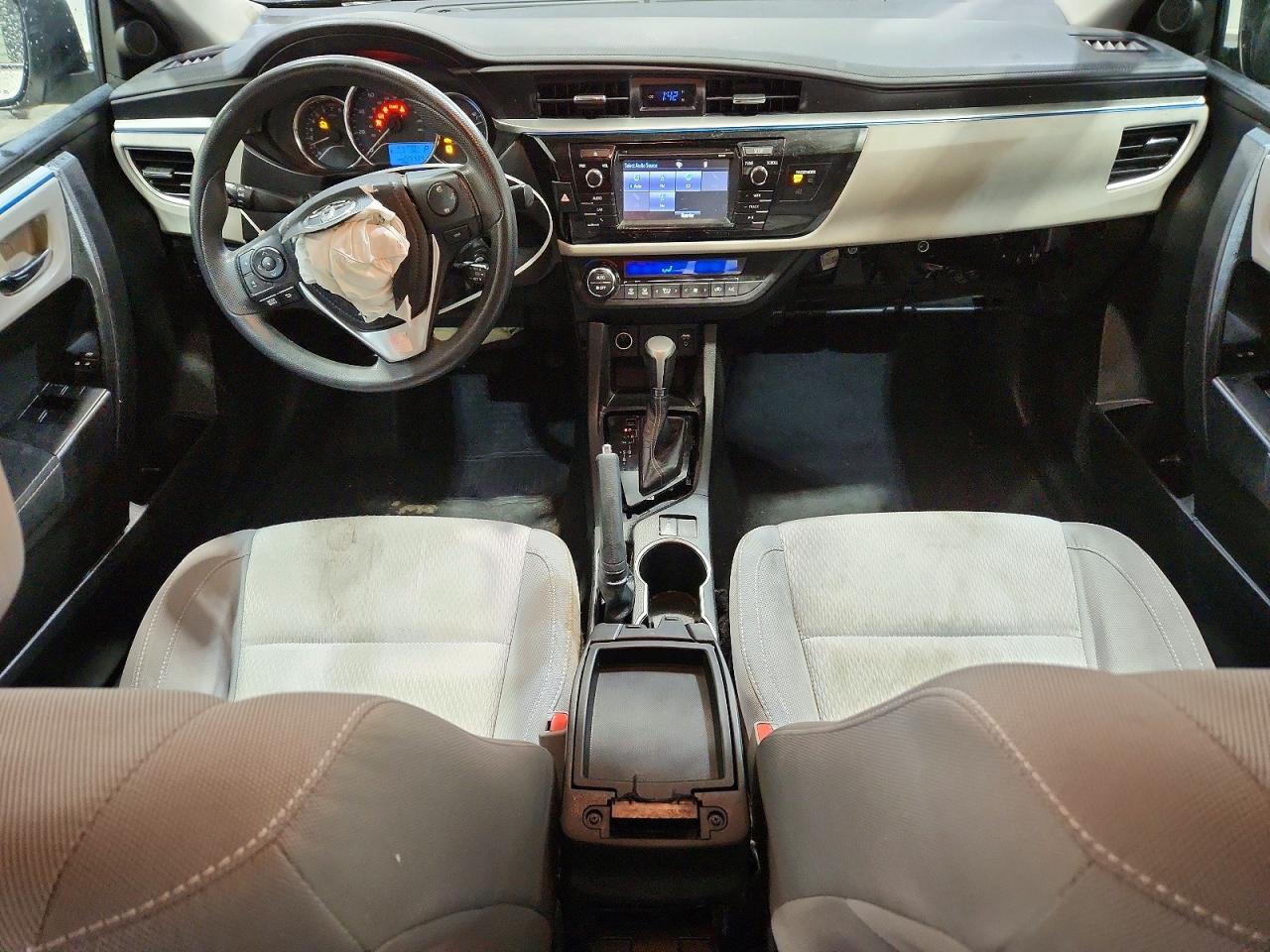 2015 TOYOTA COROLLA LE photo 22