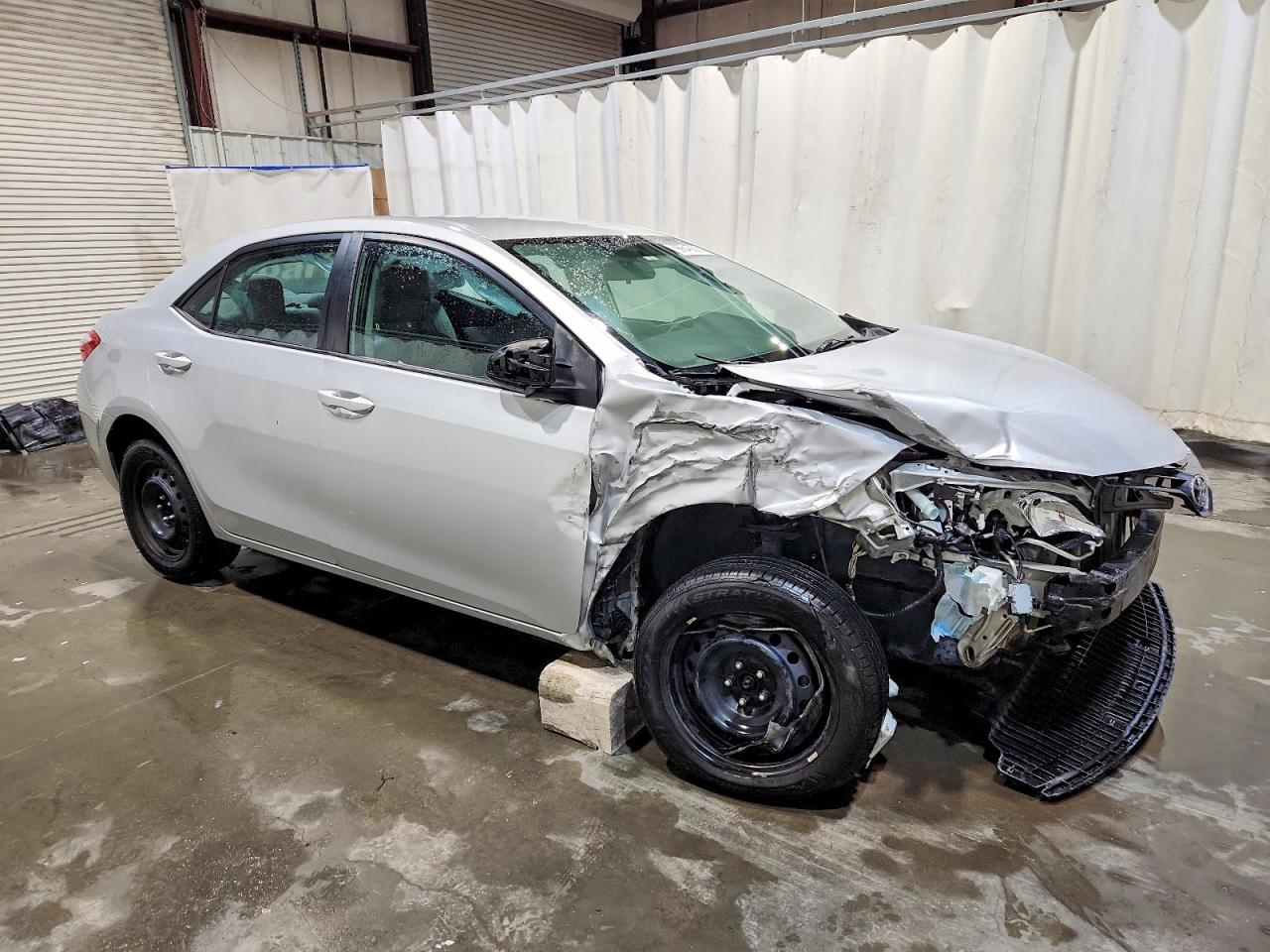 2015 TOYOTA COROLLA LE photo 10