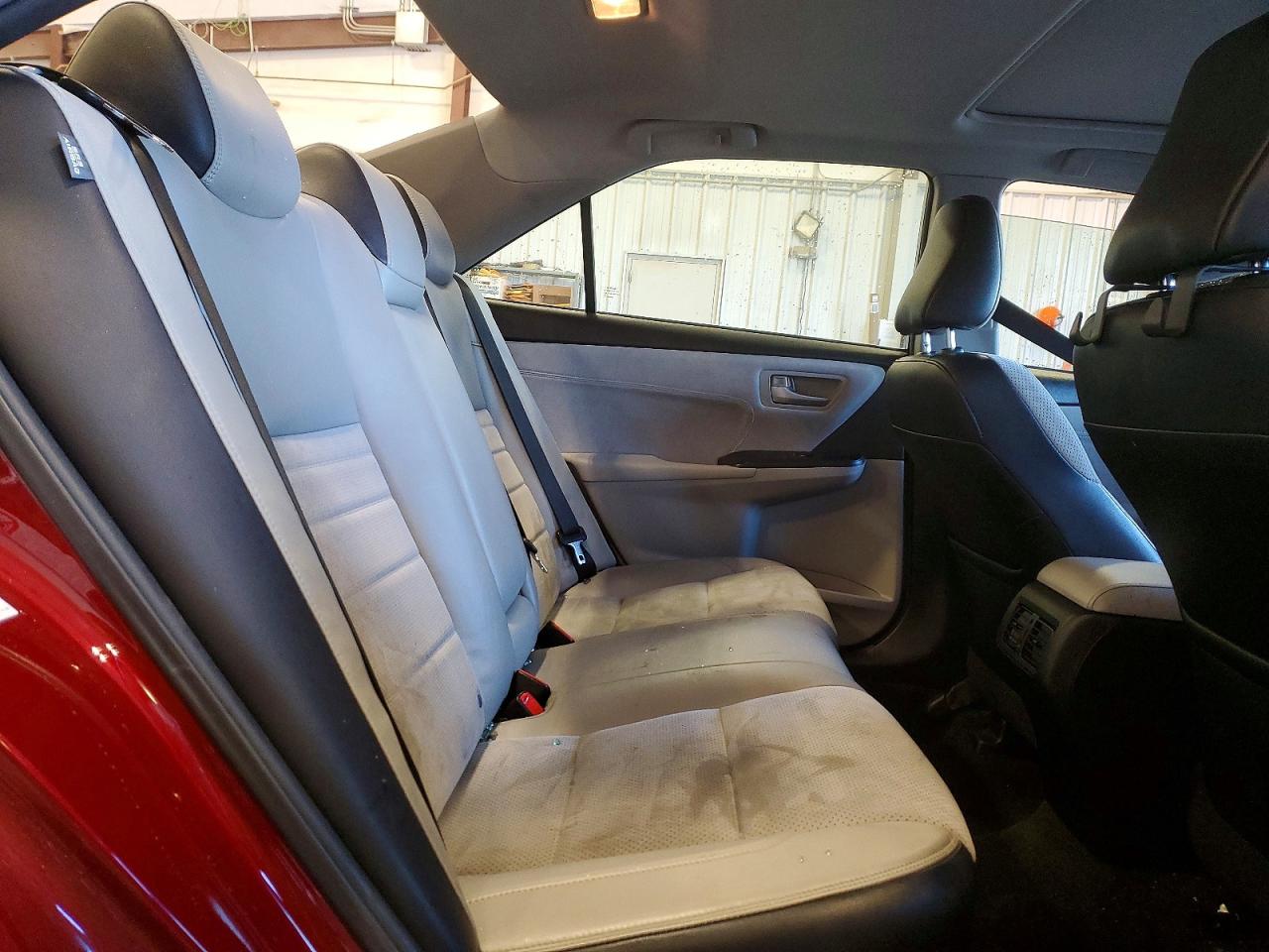 2015 TOYOTA CAMRY XSE photo 10