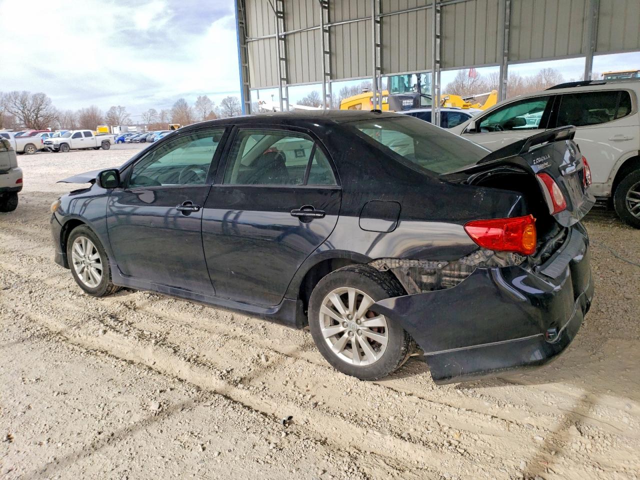 2010 TOYOTA COROLLA BASE photo 2